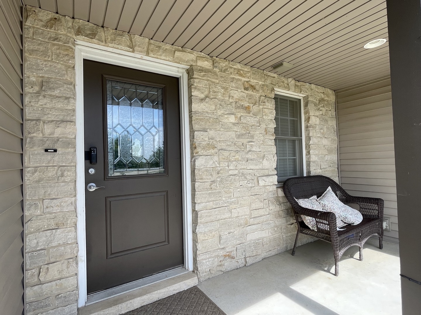 Photo 3 of 1807 Horizon Court