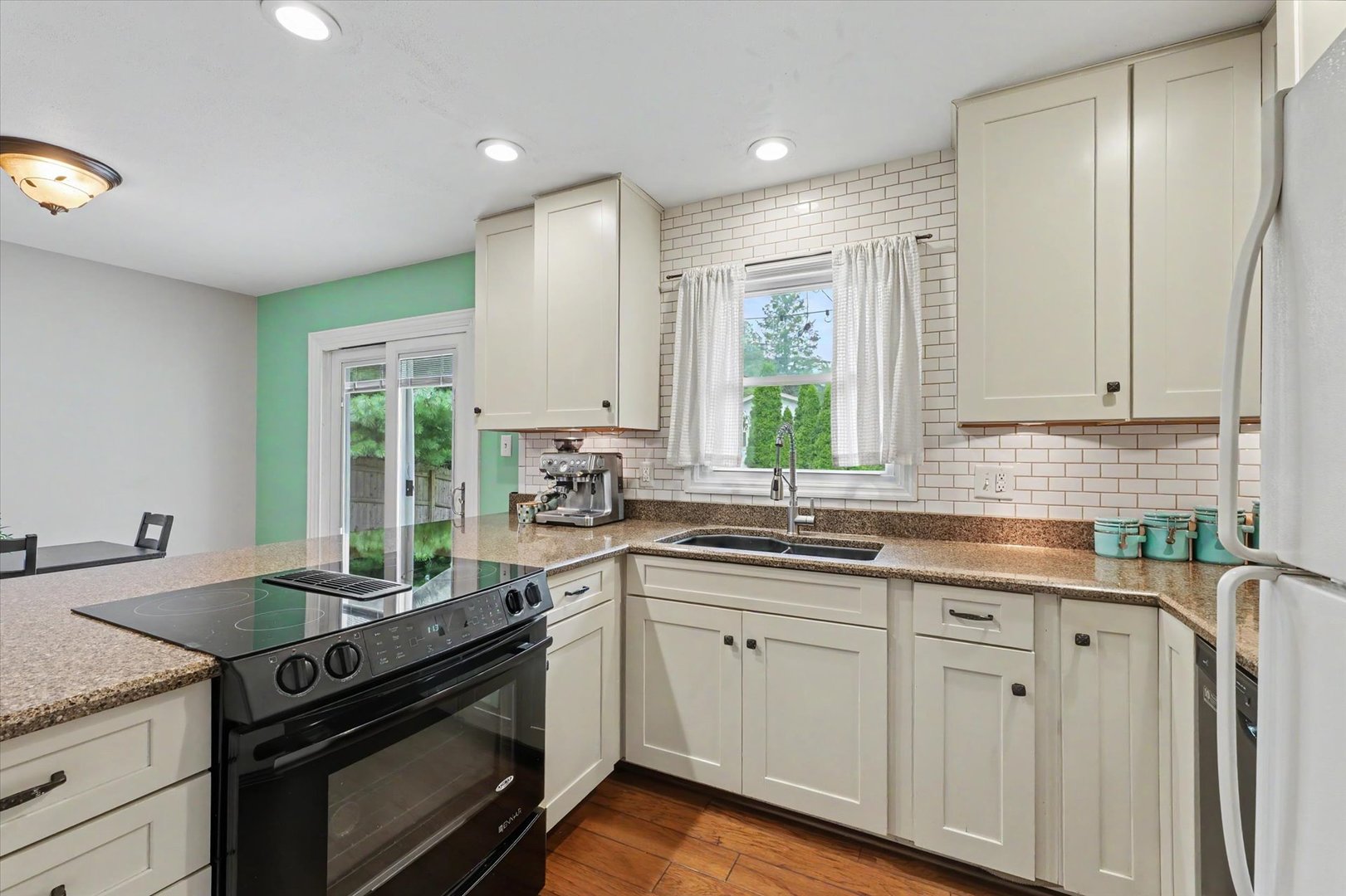 Property photo 12