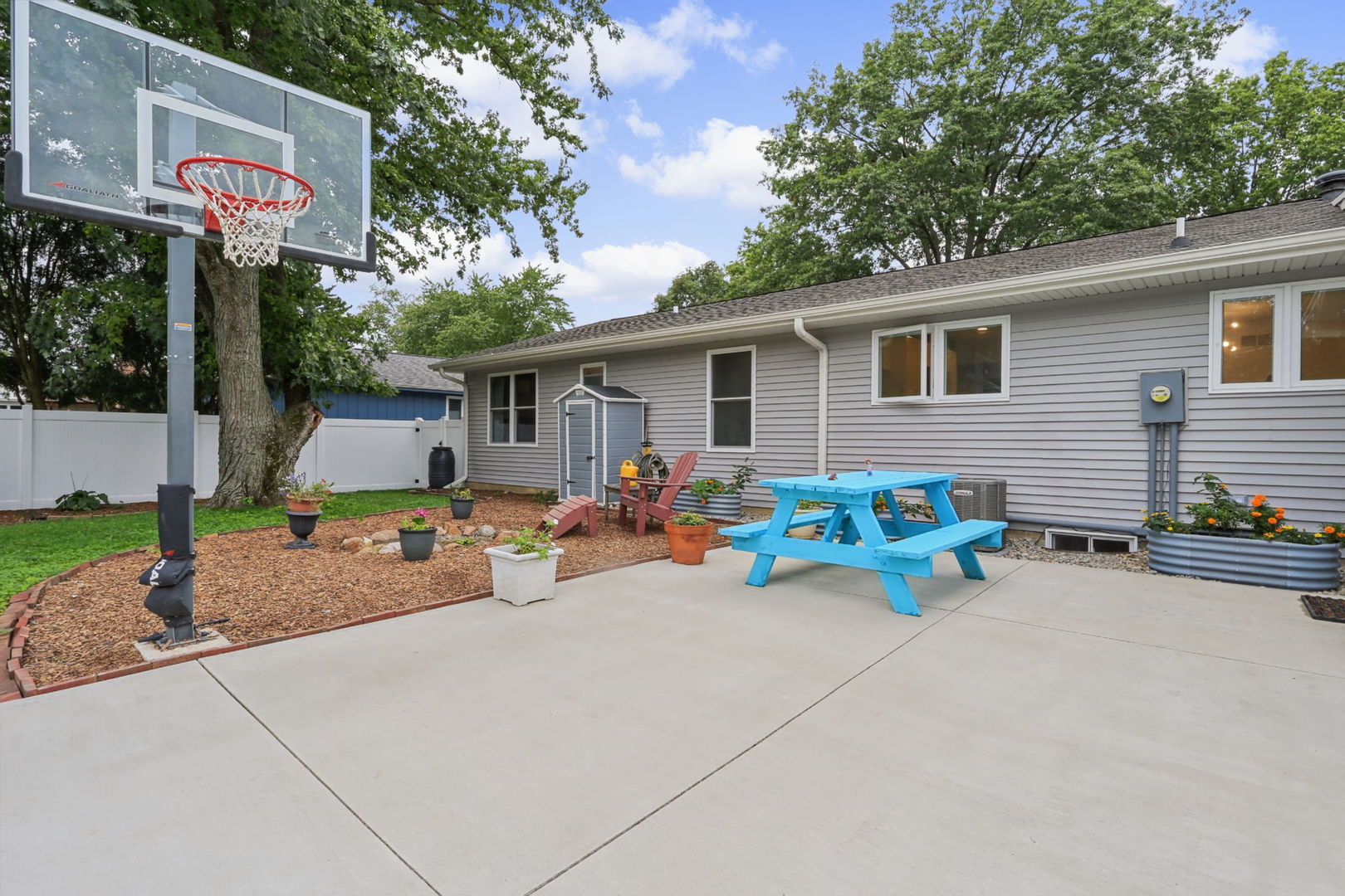 Property photo 34