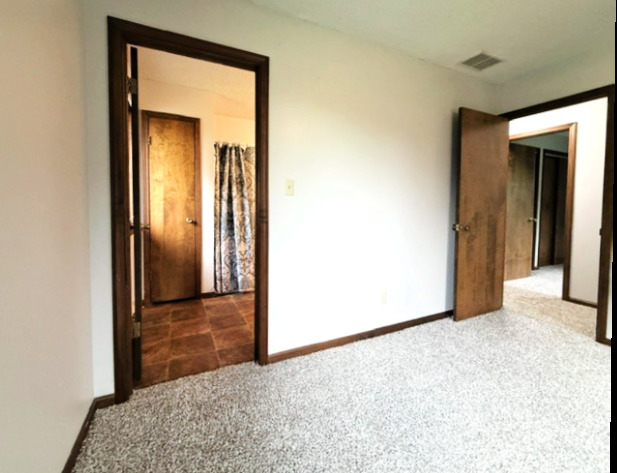Property photo 100